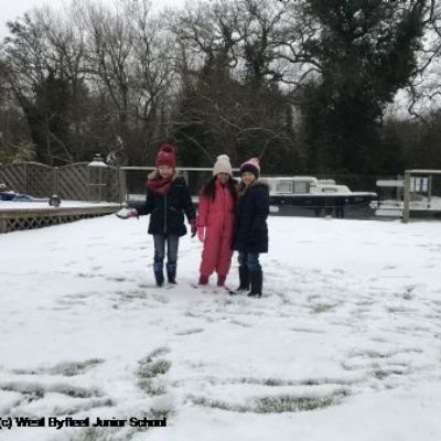 Snowy scene by the canal